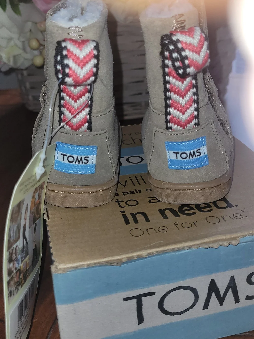 Toms patch suede boots